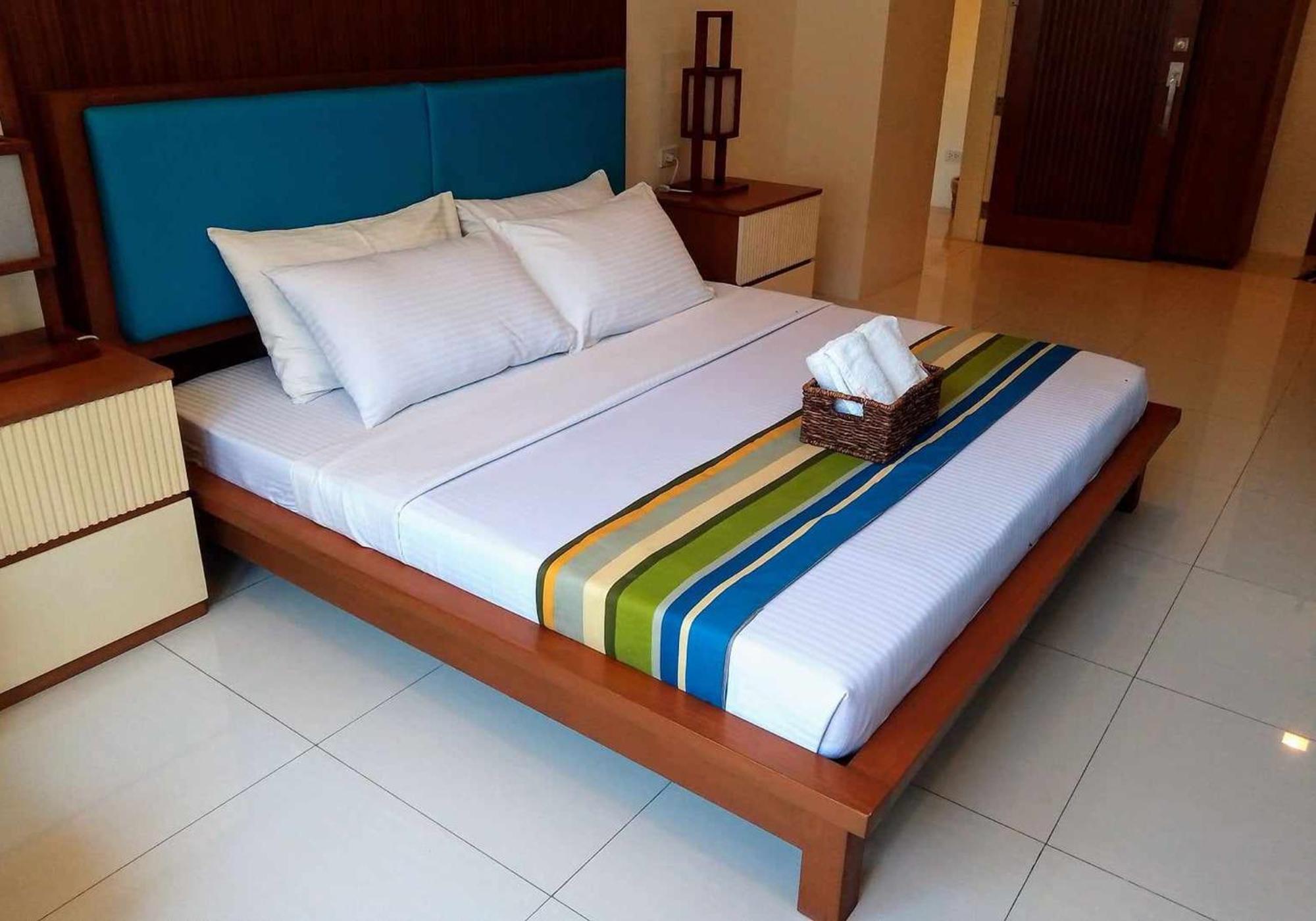 Puerto Del Sol Beach Resort And Hotel Club Bolinao Pangasinan Exterior foto