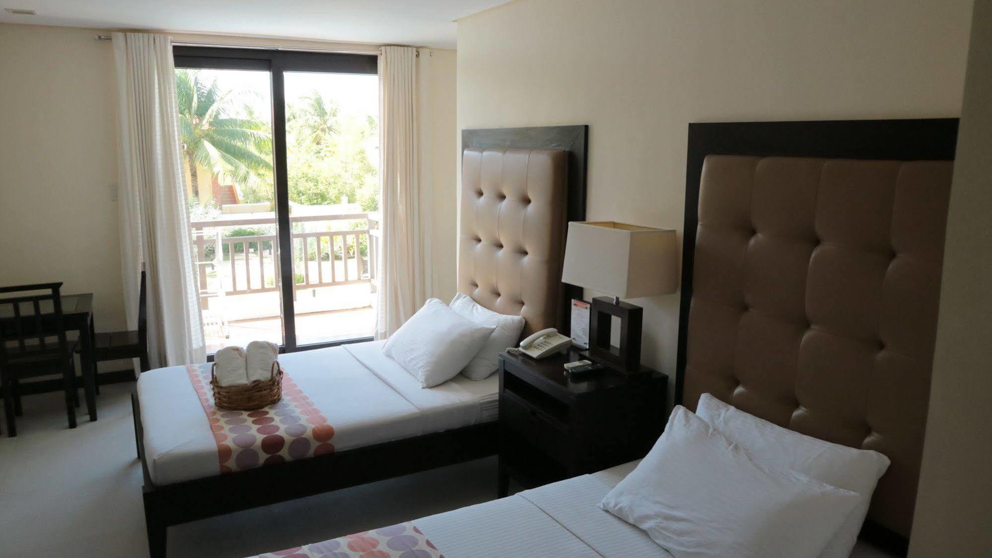 Puerto Del Sol Beach Resort And Hotel Club Bolinao Pangasinan Exterior foto